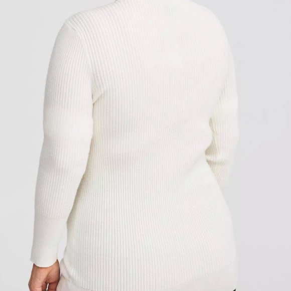 White ribbed turtleneck - Picture 2 of 2